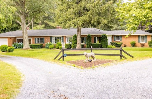 Bethlehem House | Private Gated Country Home with Outdoor Pavilion, EV Charger - Dog-Friendly