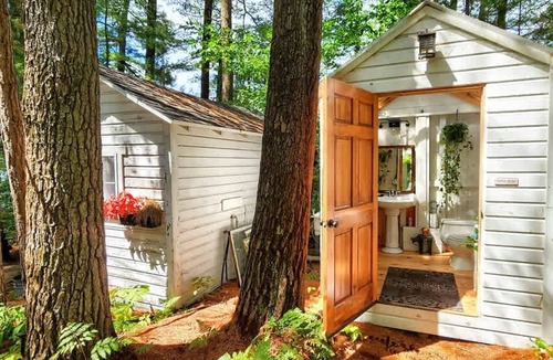 Brantingham House | Private Island 5 Homes 2 Hottub Boat -sleeps 17
