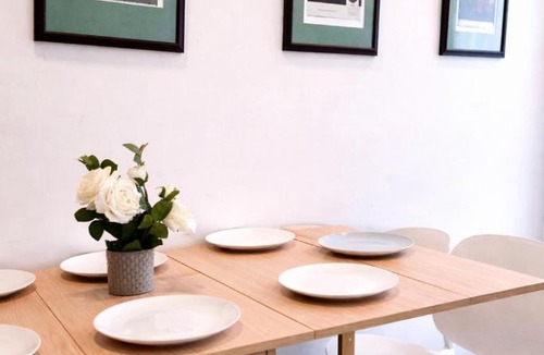 Downtown Apartment | Private Kitchen, Walk to everything, PPAC & Convention Center
