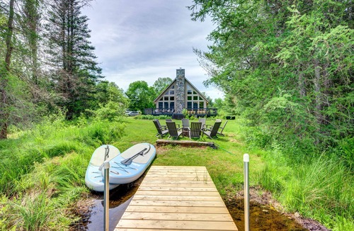 Gloversville House | Private Lake Sleeps 16 Hot Tub Game Room