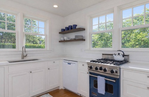 Surfside House | Private Nantucket Cottage Walk to Surfside Beach