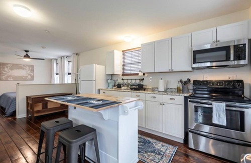 Stevensville House | Private | Near BayBridge | Wedding Venue Proximity