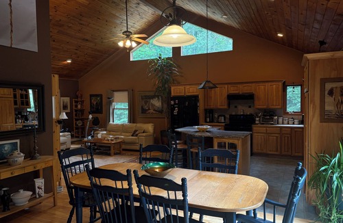 New Paltz House | Private New Paltz contemporary in nature paradise