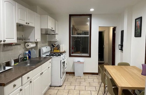 Communipaw Apartment | Private oasis just outside NYC
