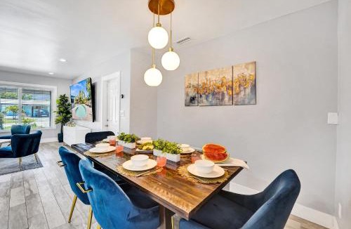 Wilton Manors Villa | Private Oasis w/Heated Pool(Complimentary) - Wilton Dr & Beach