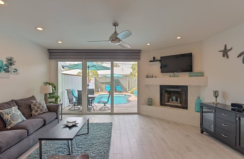 Lauderdale-by-the-Sea House | Private Pool and close to the beach!