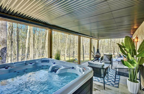 Gouldsboro Ski Chalet | Private Pocono Chalet | Hot Tub, Sauna, Theater, Game Room