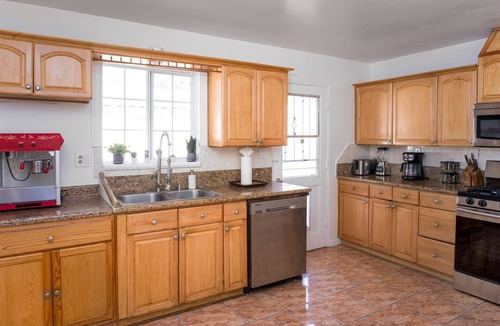 Simi Valley House | Private Pool and Games | Group-Friendly 4BR Home