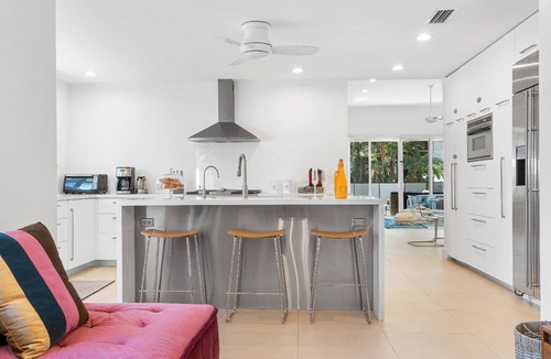 Lauderdale Beach House | Private Pool | Kayaks | Games | Las Olas Fun Modern Beachfront Luxury 30 Seconds to Beach Sea La Vi