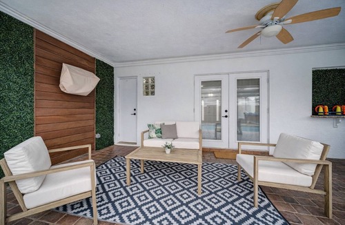 Sunrise House | Private Pool Oasis Sleeps 10 Near FLL