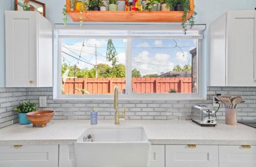 Miramar Villa | Private Retreat with Yard Near Hard Rock Stadium