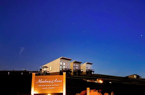 Court House House | Private Ridge Retreat Near Downtown Floyd with Scenic Mountain Views & Fire Pit