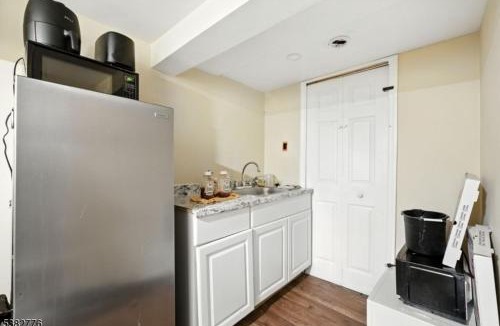Weequahic House | Private Rooms Furnished&Renovate for Short and Extended Stays