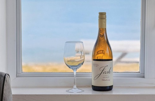 Gwynn House | Private Sandy Beach & Chesapeake Bay Sunsets