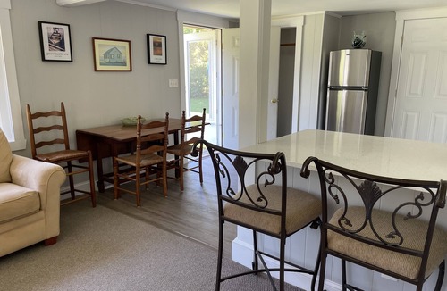 Marstons Mills Condo | Private/Sleeps 5/2 Bath/Fire Pit/Parking for Boat