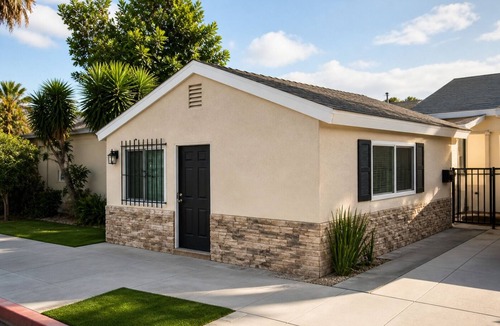 North Long Beach Apartment | Private studio in north Long Beach with refreshing AC