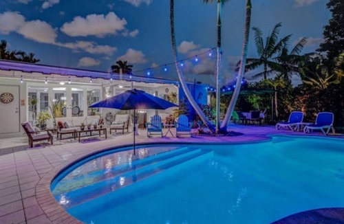 South Corals House | Private Tropical Oasis - Heated Pool/Hot Tub