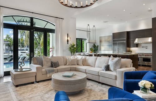 Nurmi Isles Villa | Private Waterfront Luxury Villa | Resort-Style Living & Privacy