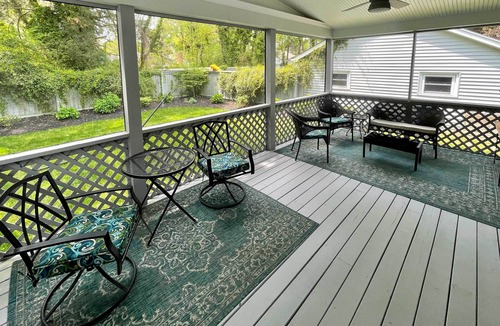 Urbanna Cottage | Private Yard & Water Views: Cozy Urbanna Cottage