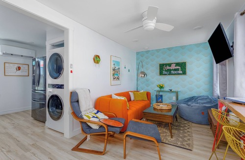 Villas Apartment | Progressive Retreat #2 -Diverse, Inclusive, Eco Friendly Waterfront Unit
