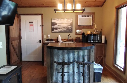 Morris Chapel House | Prospector Pickwick Lake/The Admiral