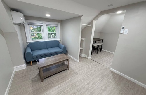 New Rochelle Apartment | Quaint 1-bedroom apartment with AC in New Rochelle