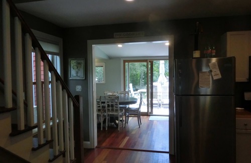 Oak Bluffs House | Quaint,Quiet.up island feel yet a short walk to town and harbor