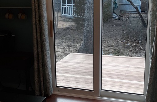 Oak Bluffs House | Quaint,Quiet.up island feel yet a short walk to town and harbor