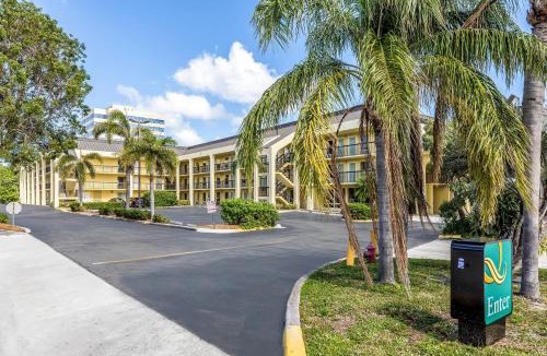 West Palm Beach Hotel | Quality Inn Palm Beach International Airport