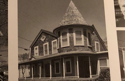 Provincetown House | Queen Anne style Home with Private entrance 1B/1B unit in Historic Provincetown