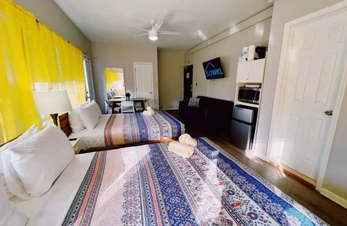 South Beach Hotel | Queen Studio | Balcony | Free Beach Chairs