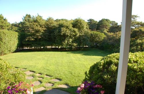 Quidnet House | Quidnuck-quiet, comfortable and convenient. Option for car rental.