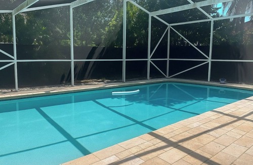 South Corals House | Quiet Retreat with Backyard Patio Near Downtown