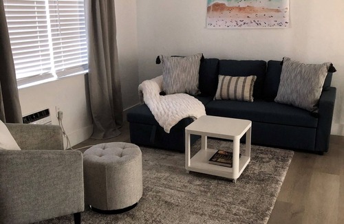 North Beach Condo | Quiet, walk to beach, shops and restaurants