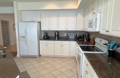 Chincoteague Condo | Rachel's Retreat- 3BR, 2 Bath Waterfront condo pool -Linens & Towels Provided