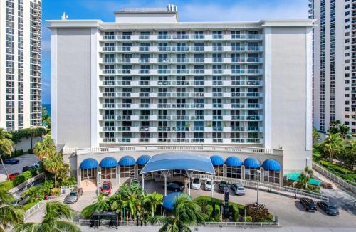 Sunny Isles Beach Hotel | Ramada Plaza by Wyndham Marco Polo Beach Resort