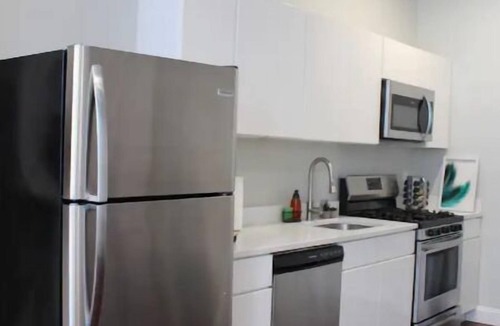Albany Apartment | ★ RARE 1BR Apt with Character GREAT Location! W/D★