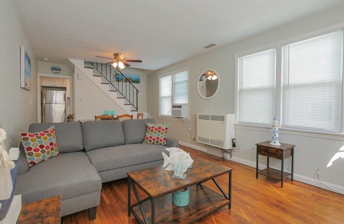 Wildwood House | Recently Renovated 3 Bedroom 1.5 Bathrooms