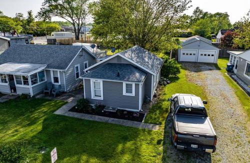 Vermilion House | Recharge & Reconnect Vermilion cottage, beach 5 min, Cedar Point 30 min