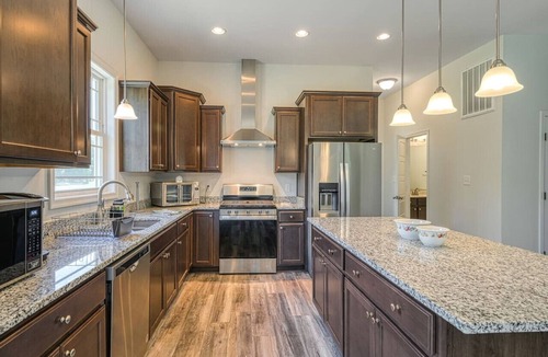 Bumpass House | Red Door on the Lake- Waterfront Getaway, Sandy Beach, Amenities Galore