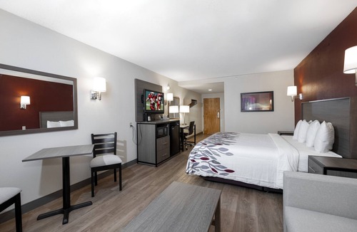 Clifton Park Hotel | Red Roof Inn Clifton Park
