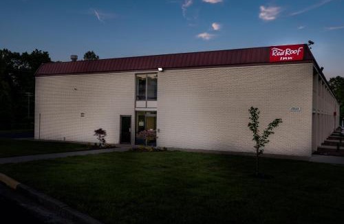 Montclair Hotel | Red Roof Inn Dumfries-Quantico