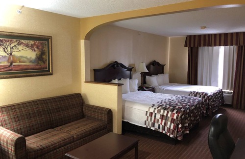 Chestertown Hotel | Red Roof Inn & Suites Chestertown