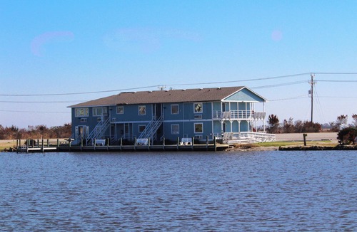Nags Head Apartment | Redfish Retreat 2 Queen Deluxe Fin N Feather