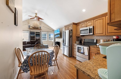 Goshen House | Reeds beach retreat 2 bedroom with water view