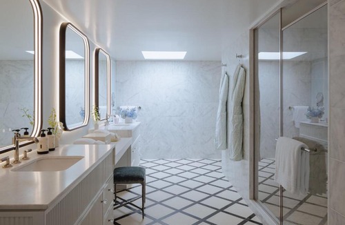 Downtown Hotel | Regent Santa Monica Beach by IHG