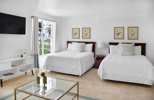 Flamingo/Lummus Hotel | Relax and Unwind! 2 Restful Units Minutes From Downtown Miami