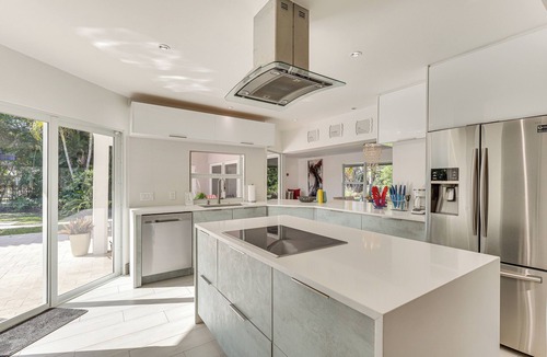 Harbor Beach House | Relax in the Sun! Gem 1 Mi to Las Olas Beach