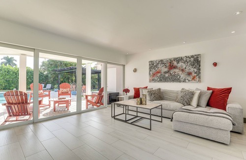 Harbor Beach House | Relax in the Sun! Gem 1 Mi to Las Olas Beach