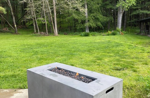 Ashland House | Relax, Unwind & Take in the Gorgeous Scenery at Pinehill Hideaway!